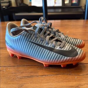 Nike Mercurial Cleats in Gray and Orange size 2.5 youth